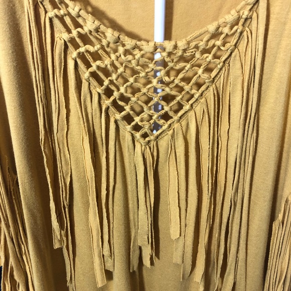 Yellow fringe top - Picture 2 of 2